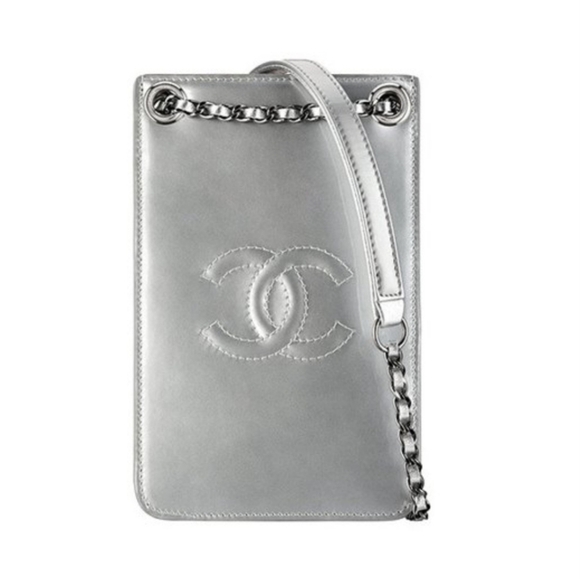 Chanel Silver Patent CC Crossbody phone holder Ruthenium hardware - Picture 1 of 12